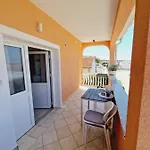 Melani Apartamento