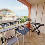 Melani Apartamento Vir