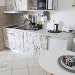 Melani *