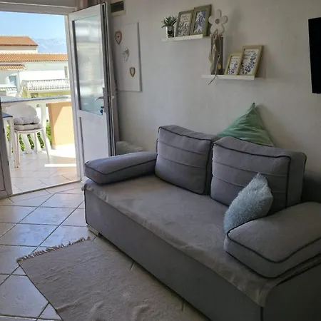 Melani Apartamento Vir