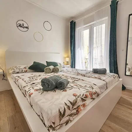 Melani Apartment