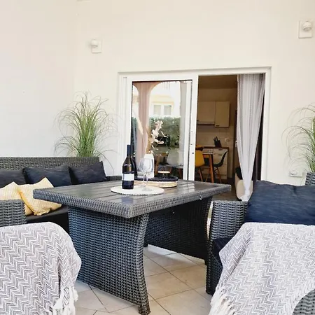 Melani Apartament