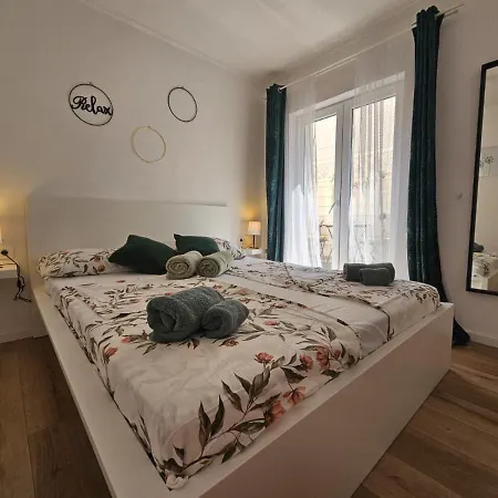 Apartament Melani Vir