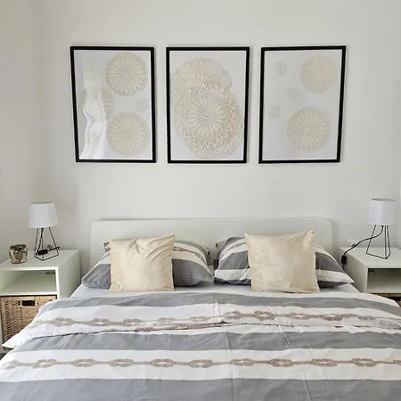 Apartment Melani Vir