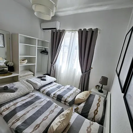 Apartment Melani *
