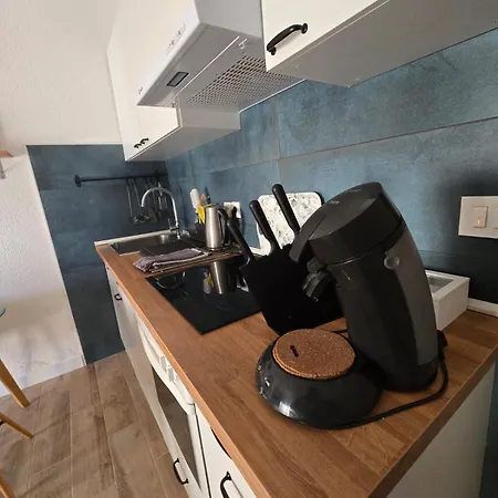 Melani Apartment Vir