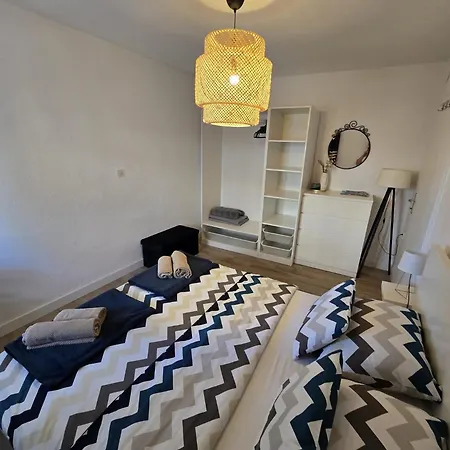 Apartment Melani *
