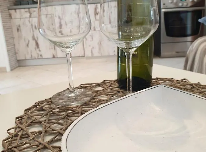 Melani Apartmán Vir