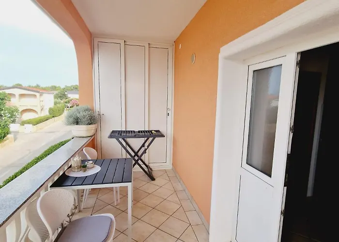 Melani شقة فير